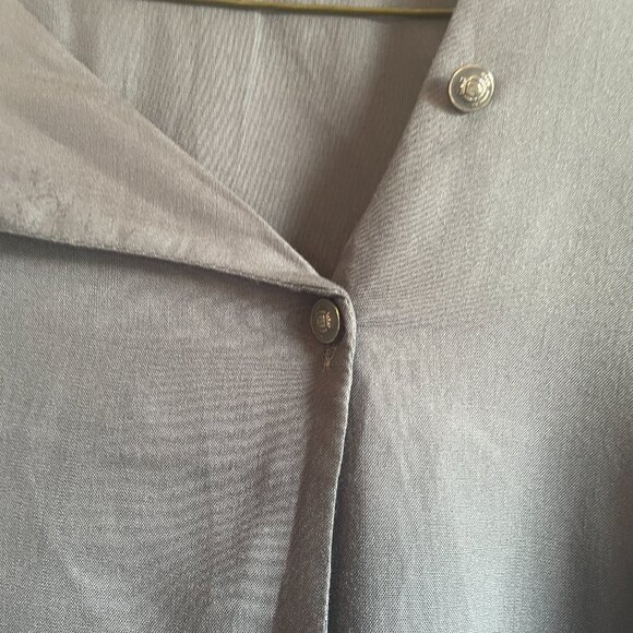 Top Size Small - Perfect for Any Occasion! - Picture 2 of 6